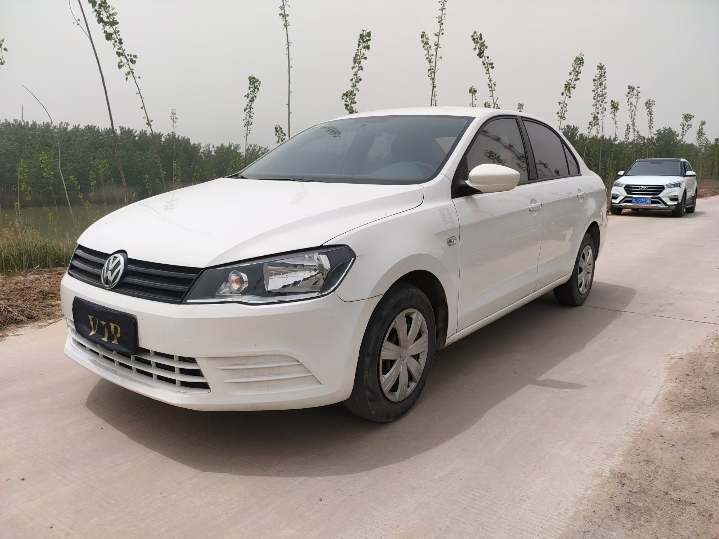 6排量自动,练手代步首选,面包车的价格就可以拥有,特别省油,车好不