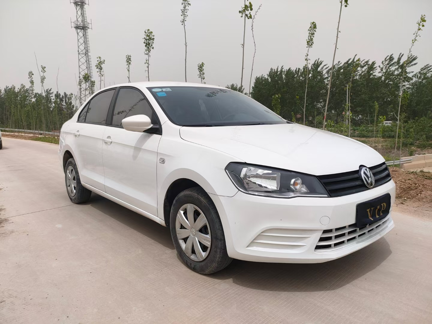 6排量自动,练手代步首选,面包车的价格就可以拥有,特别省油,车好不